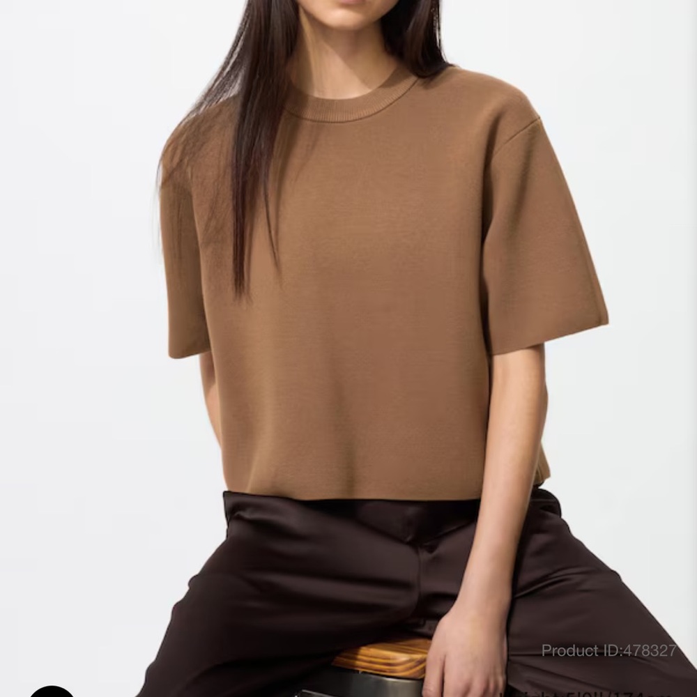 Uniqlo Brown Short Sleeve Women's Tee